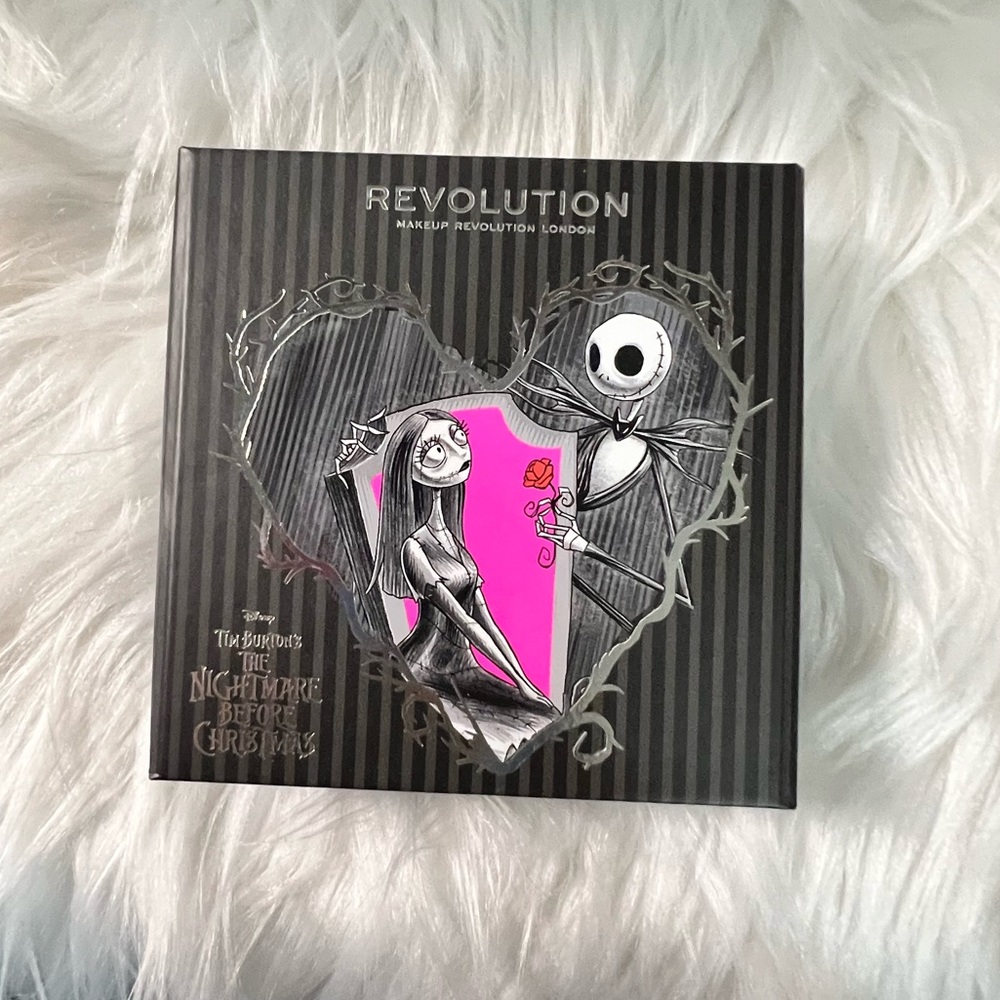 Revolution bronzer misfit love